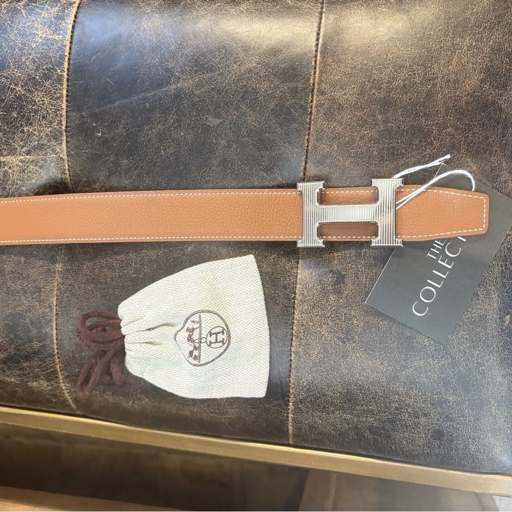 Tan/black reversible Hermes belt